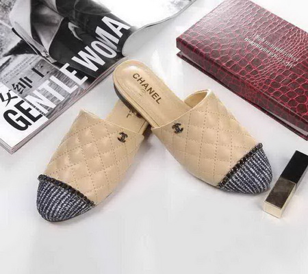 CHANEL Slippers Women--007